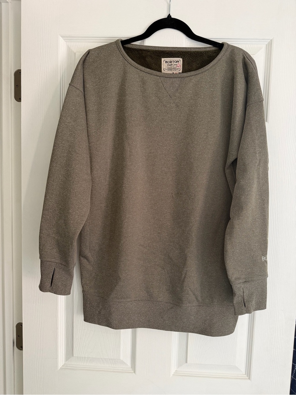 Burton Women's Crewneck Sweater in Olive